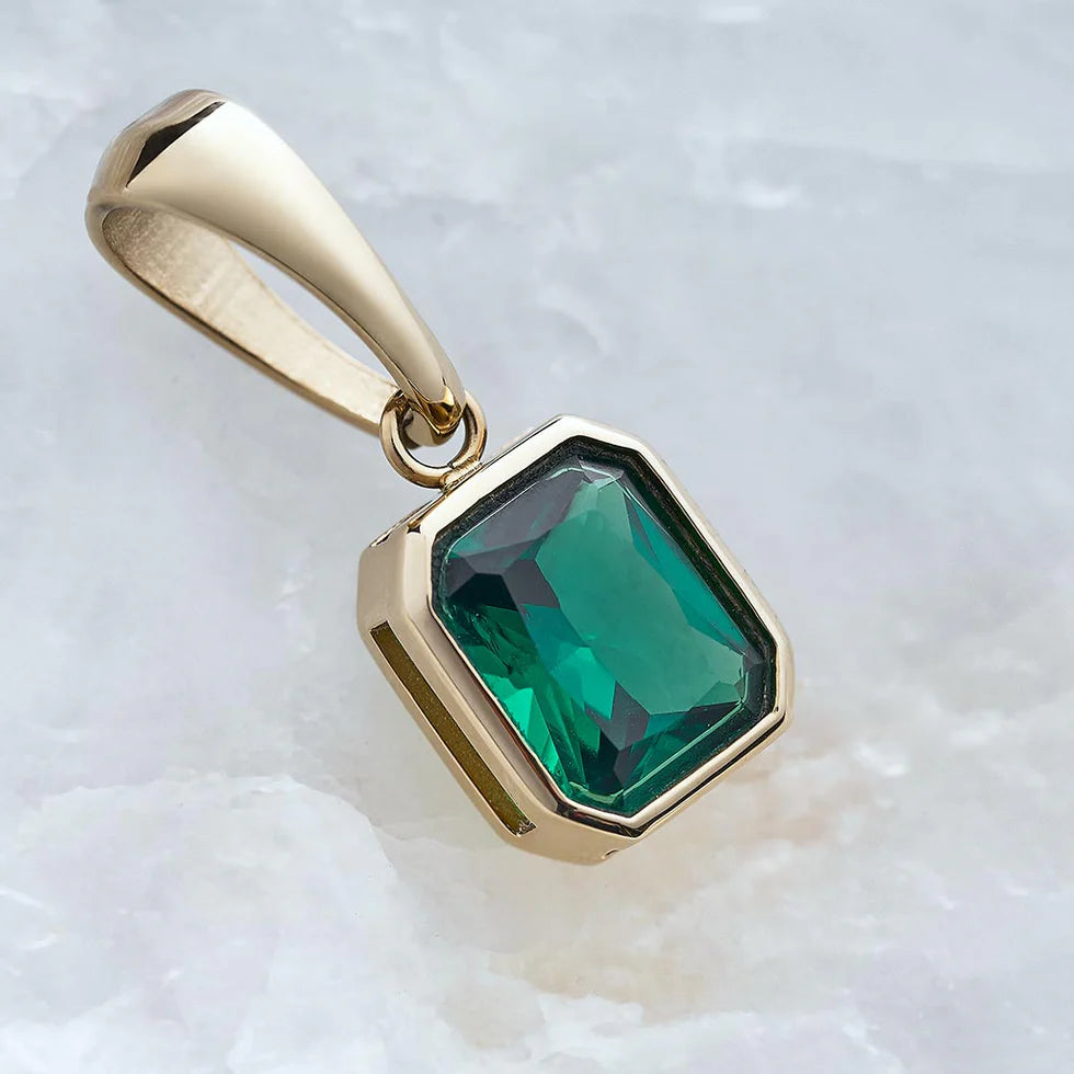Dije Jade Emerald